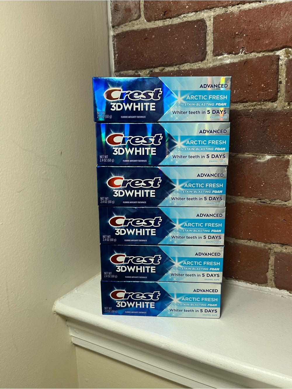 Crest 3D White Arctic Fresh Toothpaste - Blue and White Packaging (6 Pack)
